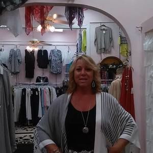 Meet your Posher, Lisa